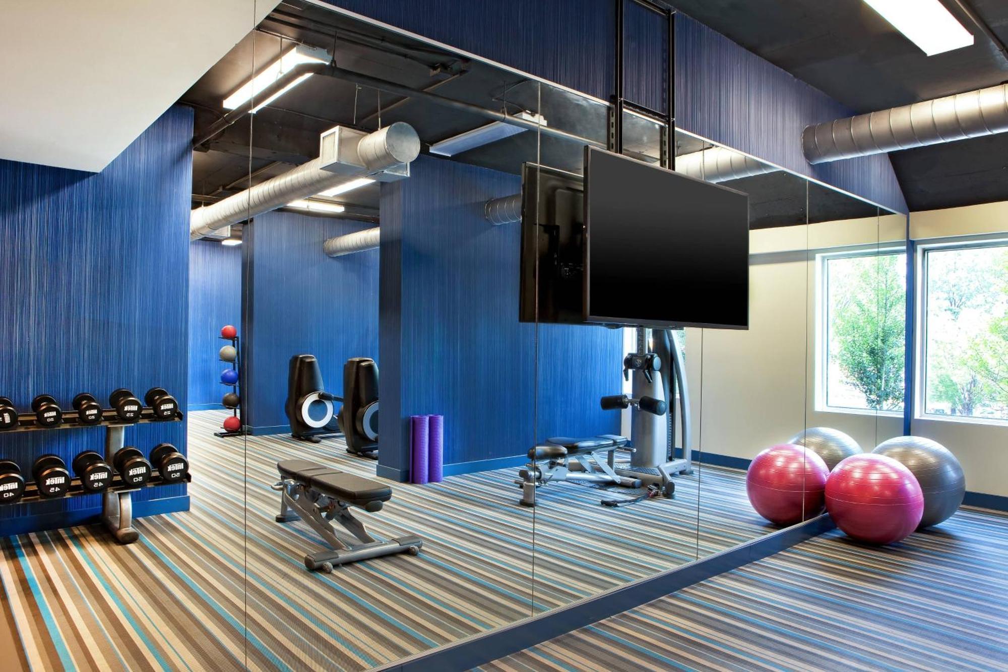 Отель Aloft Atlanta Downtown Экстерьер фото