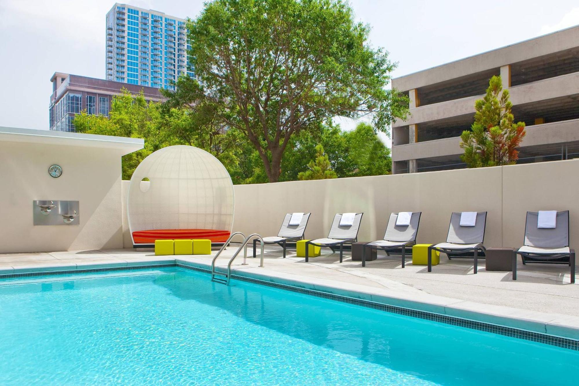 Отель Aloft Atlanta Downtown Экстерьер фото